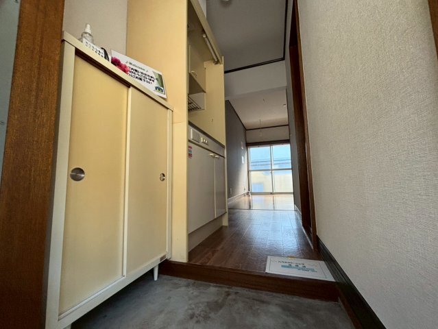 拡大写真:アーバンハイム 2階201の※お部屋は別部屋の写真です。反転タイプ、現状優先