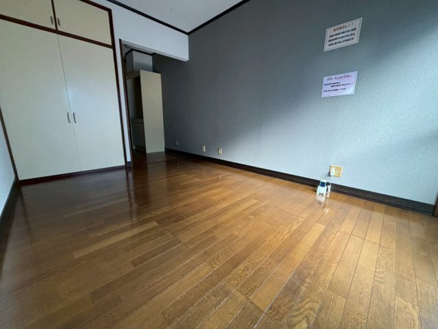 拡大写真:アーバンハイム 2階201の※お部屋は別部屋の写真です。反転タイプ、現状優先
