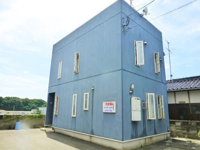 ウィングステージ山野の外観