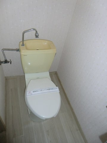 拡大写真:コーポラス朝 2階201の落ち着いたトイレです