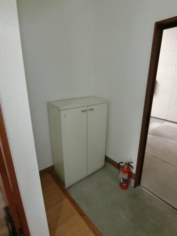 拡大写真:リヴハウス・アイ 2階2-Bの玄関