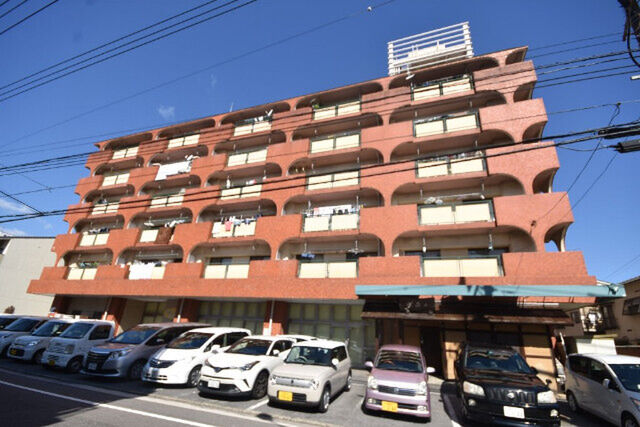 拡大写真:コーポハピネス 4階408の建物外観