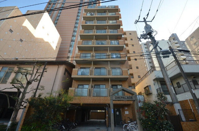 ダイアパレス平和通りの外観