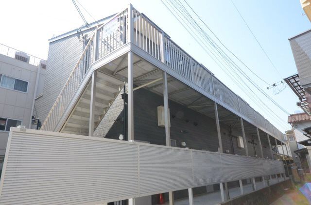 拡大写真:アメニティ江波 2階206の建物外観