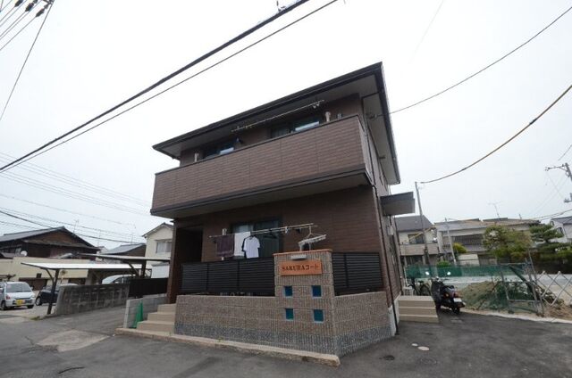 拡大写真:SAKURAコート 1階101の建物外観