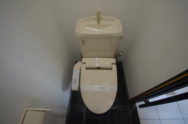 拡大写真:GRANXIA井口 7階702の温水洗浄便座※別号室