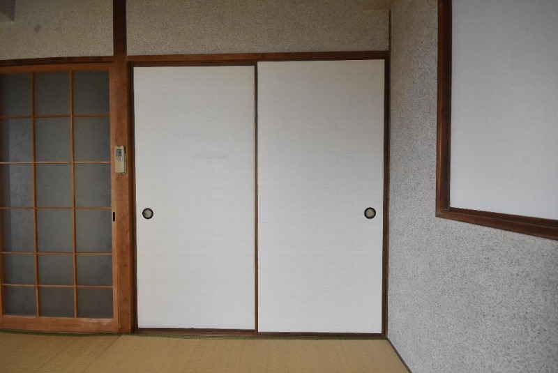 拡大写真:寺岡ビル 4階402の押入