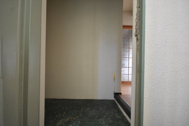 拡大写真:寺岡ビル 4階402の玄関周り