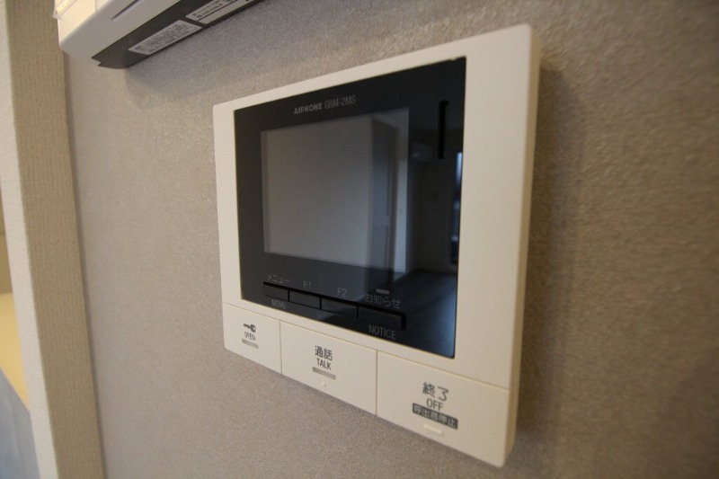 拡大写真:グランシャリオ 1階101のモニター付インターホン