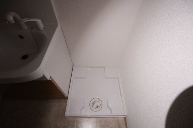 拡大写真:GRACE PARK CITY 6階604の室内洗濯機置場