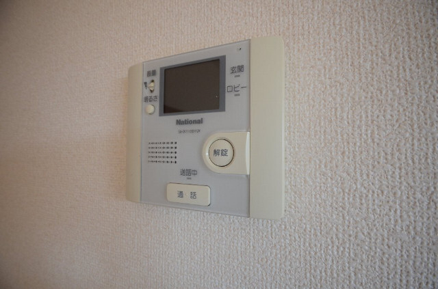 拡大写真:メゾンドKURA 1階102のモニター付インターホン