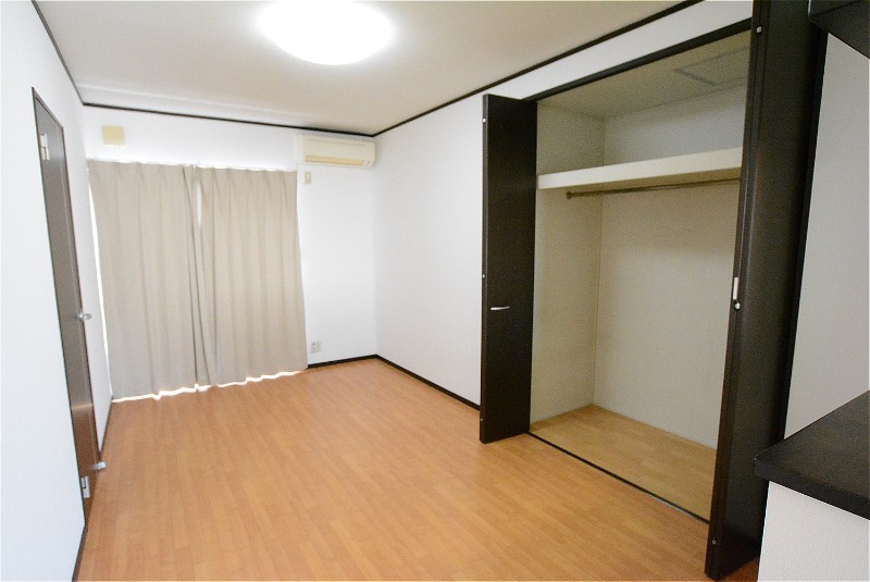 拡大写真:観音寺市柞田町 2階2の収納