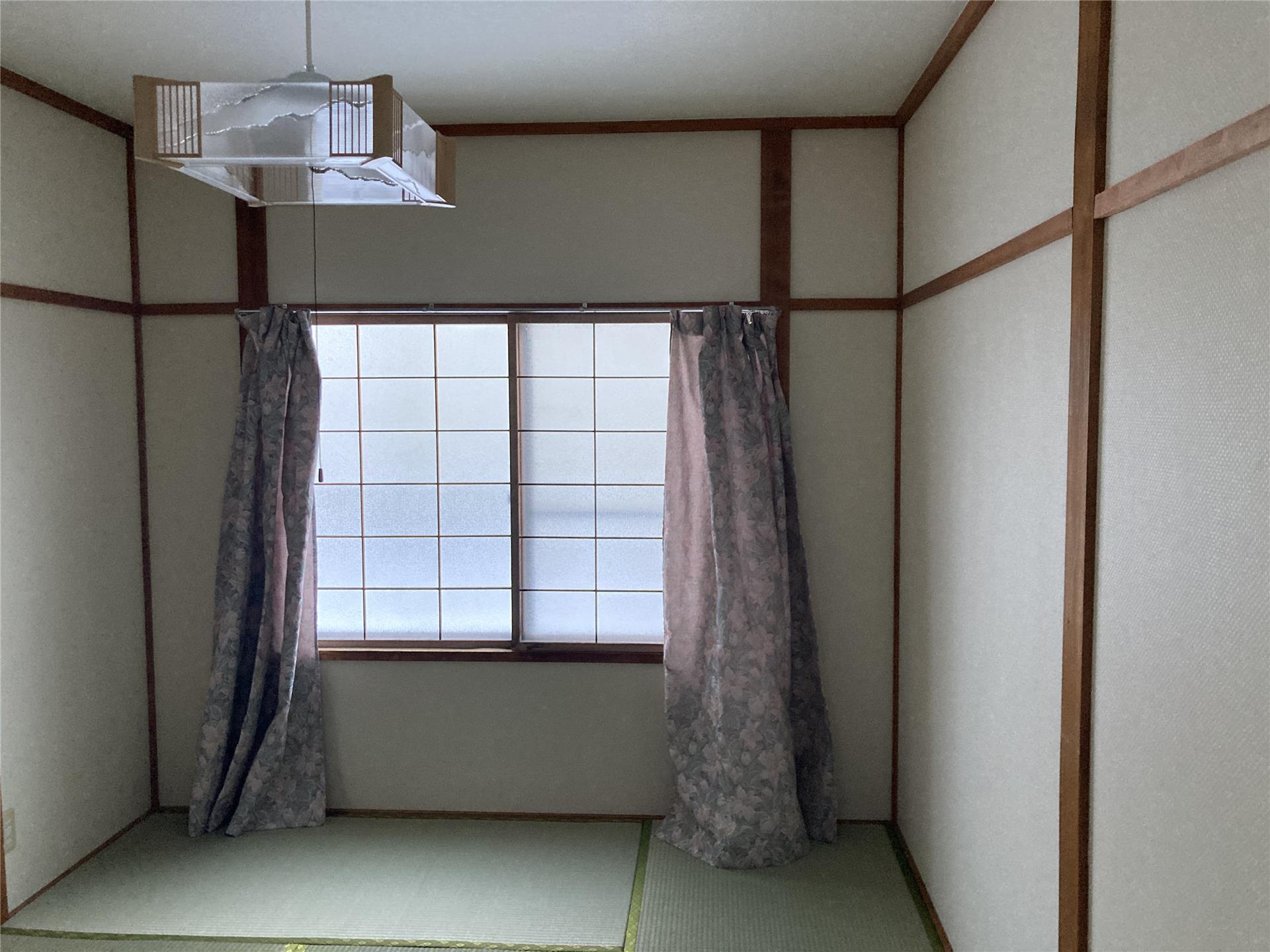 拡大写真:新通6丁目4番地4貸家 1階1の内観