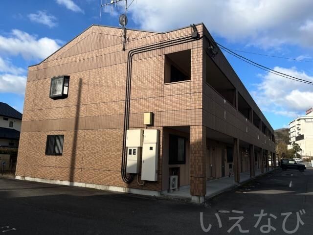 拡大写真:美作市湯郷 1階101の外観写真(昼)