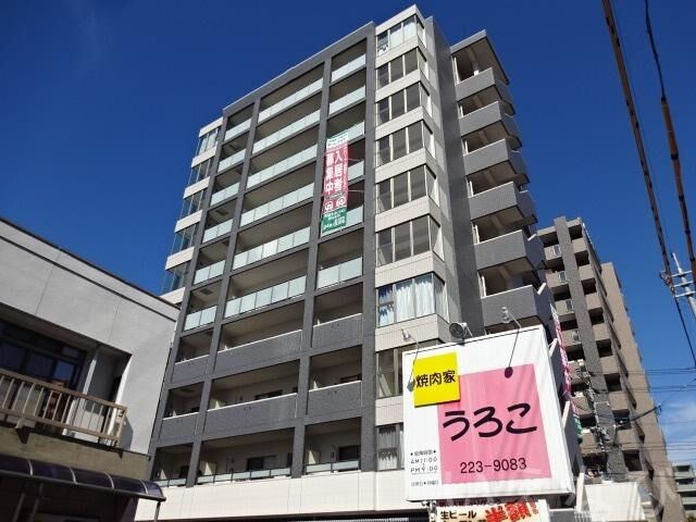 拡大写真:岡山市北区厚生町3丁目 5階502の外観写真(昼)