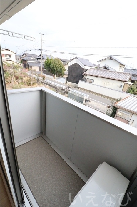 拡大写真:岡山市南区福田 2階203のバルコニー