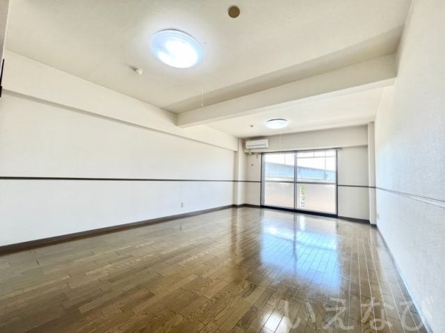 拡大写真:岡山市北区西古松 5階502の居室・リビング