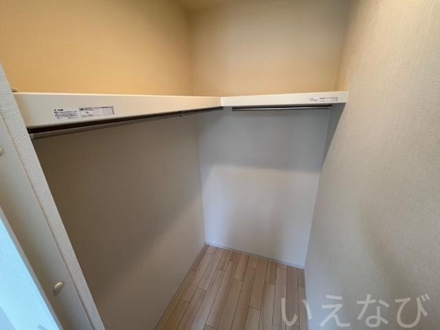 拡大写真:岡山市北区高松 1階105のウォークインクローゼット