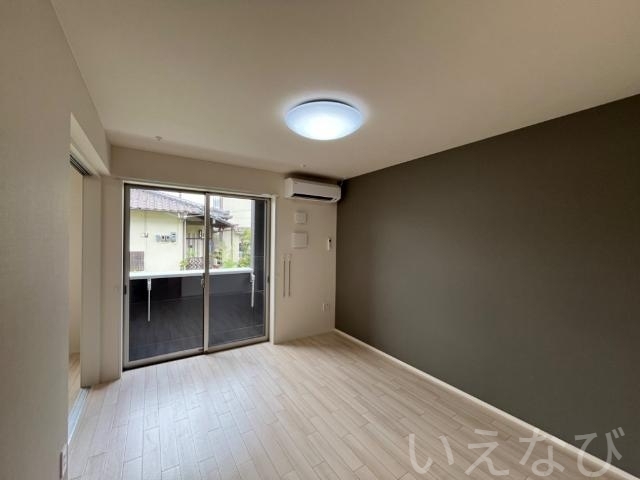 拡大写真:岡山市北区高松 1階105のリビング
