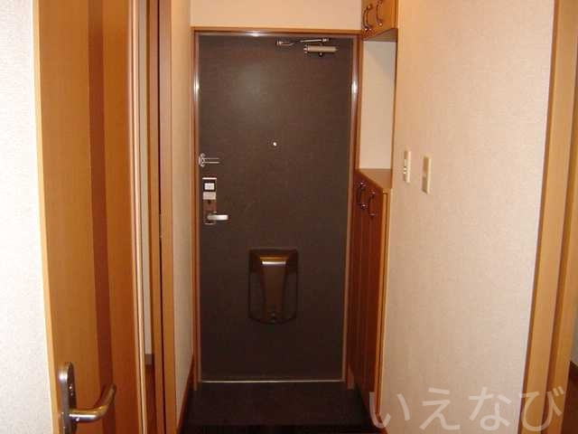 拡大写真:美作市湯郷 1階101の玄関