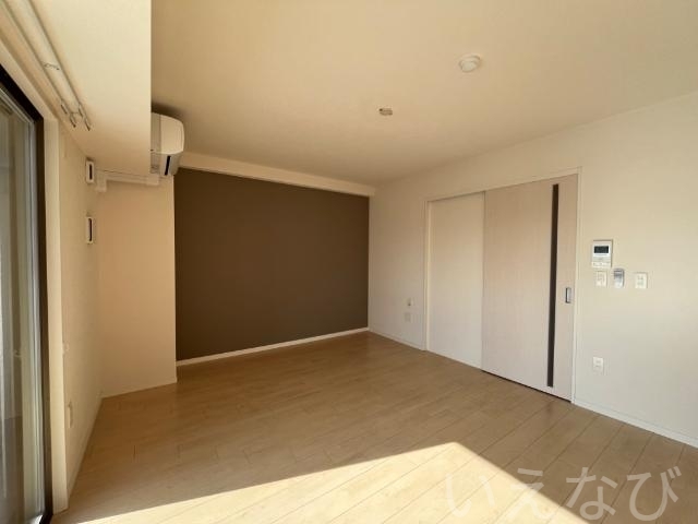 拡大写真:岡山市北区厚生町3丁目 5階502のリビング