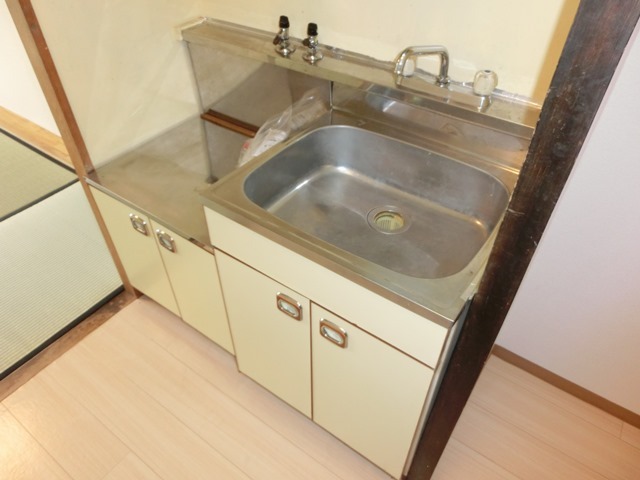 拡大写真：竹島プラザ 3階301のキッチン