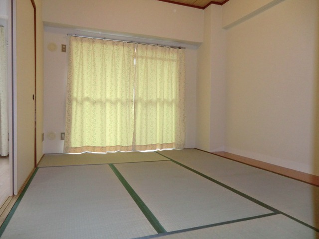 拡大写真:大阪市淀川区新北野2丁目 3階303の和室
