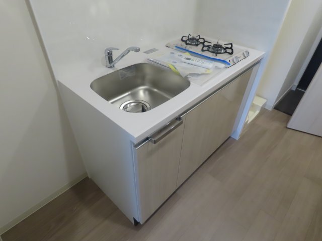 拡大写真:スプランディッド新大阪WEST 2階204のキッチン