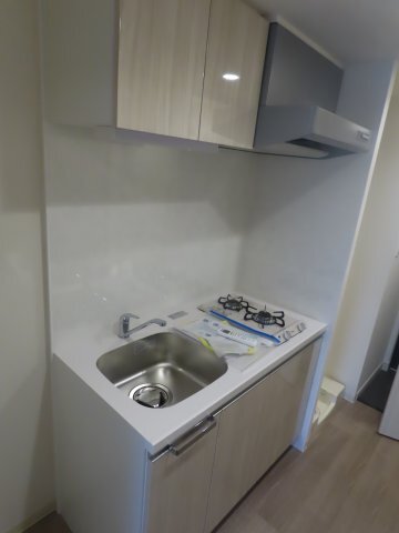 拡大写真：スプランディッド新大阪ＷＥＳＴ 4階406のキッチン
