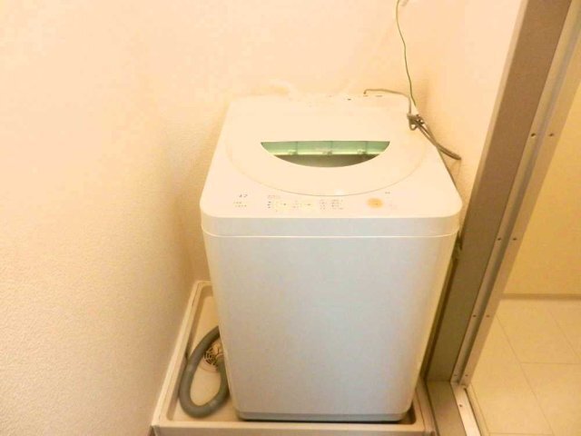 拡大写真:レオパレスRISE 2階205の洗濯機