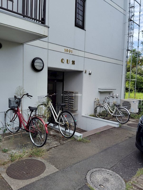 拡大写真:QU館 2階Eの駐車場