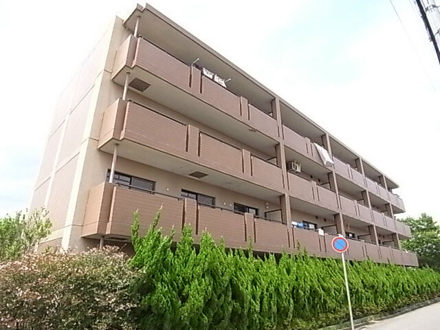 ホームメイト ユーロメゾン伊丹 3階302