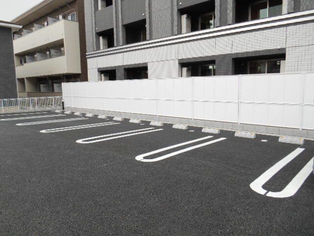 拡大写真:ディア コート 並木 2階202の外観