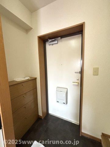 拡大写真:ソレアード 3階302の玄関