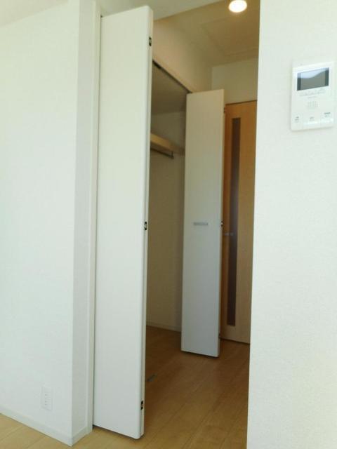 拡大写真:アルバU 3階301の収納