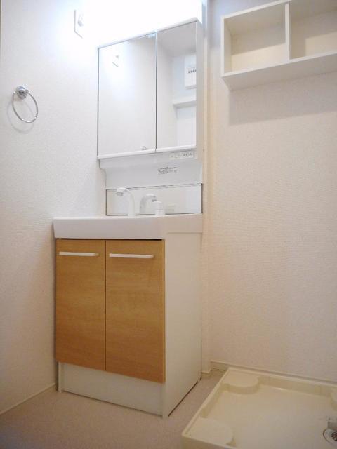 拡大写真:アルバU 3階301の洗面所