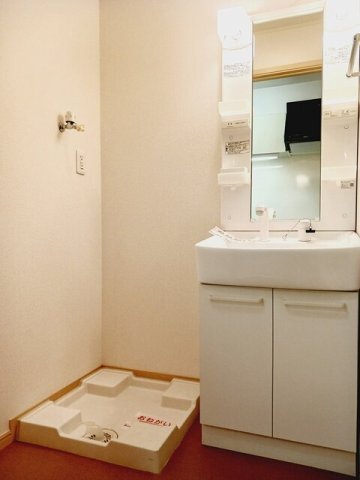 拡大写真:フレージュ山光 1階105の洗面所
