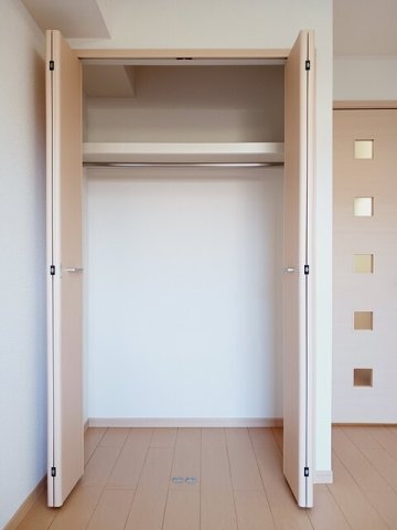 拡大写真:フレージュ山光 1階105の収納