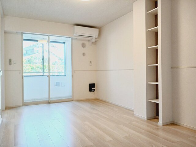 拡大写真:ガーデン丸友Ⅰ 1階105の居間