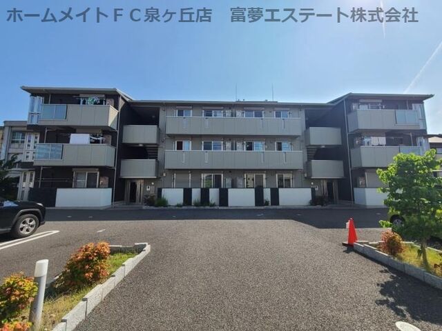拡大写真：サニーヒルズ泉大津A棟 1階102の外観