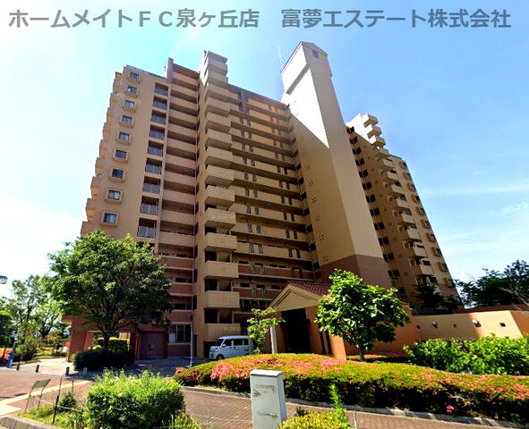 ファミールハイツ泉大津セントハーバーシティ1番館の外観