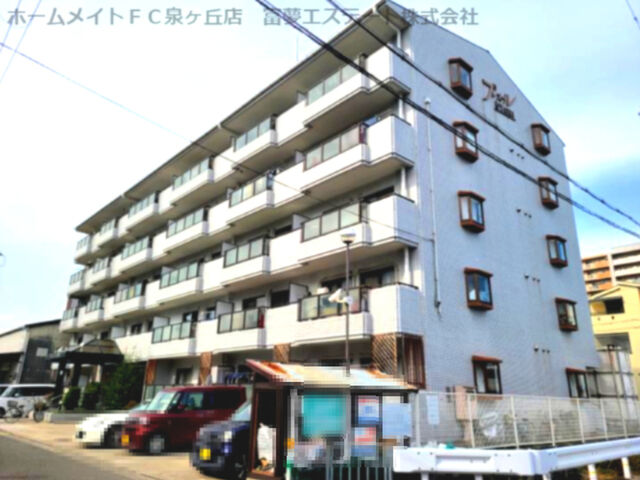 プレオール鳳の外観