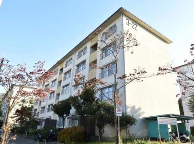 泉北茶山台二丁3-22号棟の外観