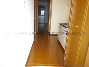 拡大写真:グランソレイユK&J壱番館 2階211のキッチンです