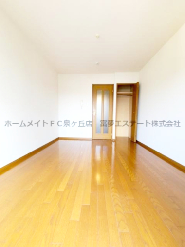 拡大写真:コンフォール旭 2階202の居間