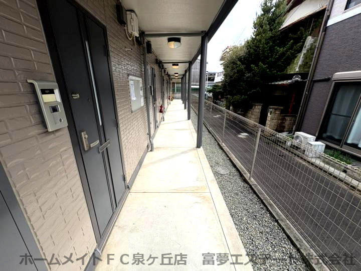 拡大写真:シャルト 2階203のロビー
