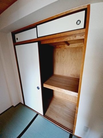 拡大写真:メルクマール深阪 3階305の収納