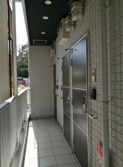 拡大写真:あんしん日置荘西町(08-2012) 1階102のエントランス