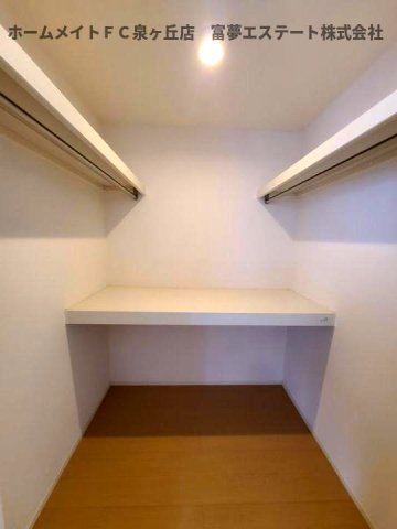拡大写真：サニーヒルズ泉大津A棟 1階102の収納
