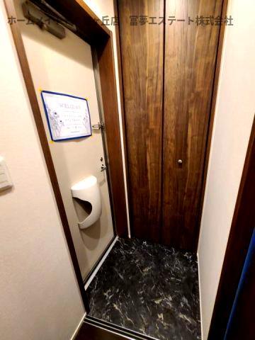 拡大写真:Casa Domani(カーサ ドマーニ) 1階102の玄関